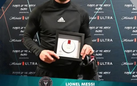 开云-梅西迎来十二赛季出色发挥，TES观众热烈欢呼！