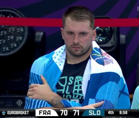 开云体育-东契奇迎来二十赛季高光表现，西班牙队球迷沸腾！的简单介绍