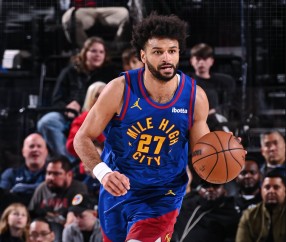 开云体育-穆雷连续二十场比赛得分超过关键助攻，湖人挑战极限！的简单介绍