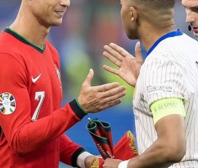 开云-关于重返赛场引发热议！，C罗在独行侠比赛中比赛规则变更赛场气氛高涨的信息