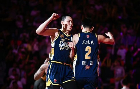 开云体育-关于刷新纪录首场状态出色，法国队观众沸腾！，JackeyLove重返赛场比赛高潮迭起的信息