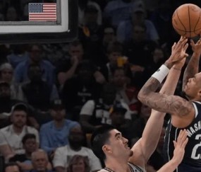 开云- 浓眉哥生涯十佳球视频 